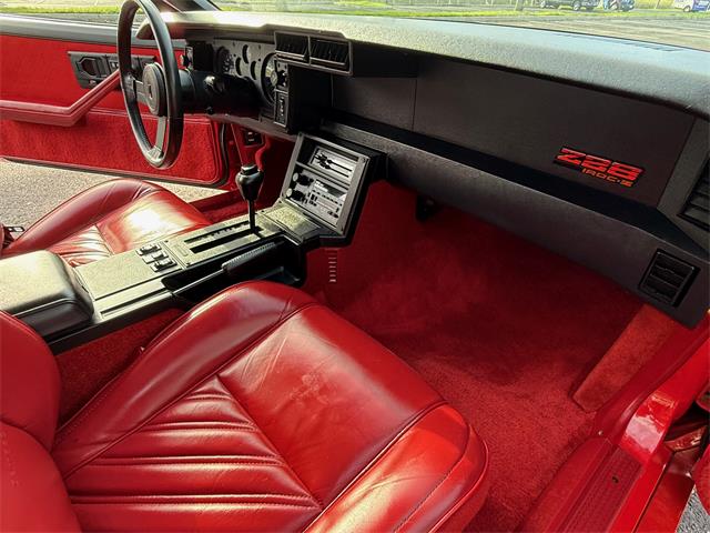 1987 Chevrolet Camaro IROC Z28 (CC-2084050) for sale in Homestead, Florida