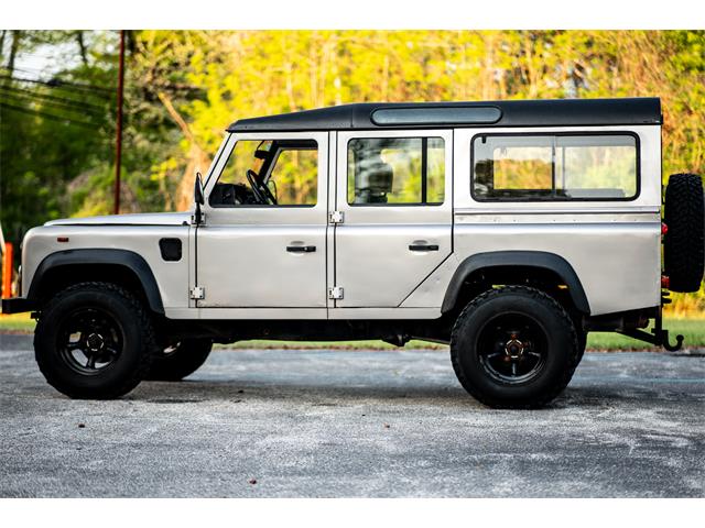 1992 Land Rover Defender 110 (CC-2084303) for sale in Portland, Oregon