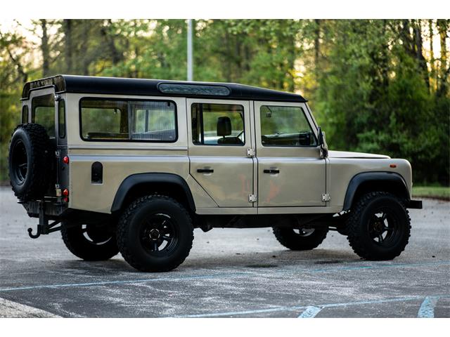 1992 Land Rover Defender 110 (CC-2084303) for sale in Portland, Oregon