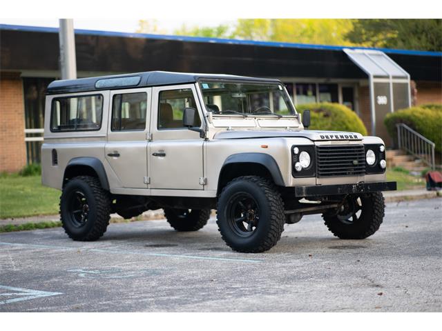 1992 Land Rover Defender 110 (CC-2084303) for sale in Portland, Oregon