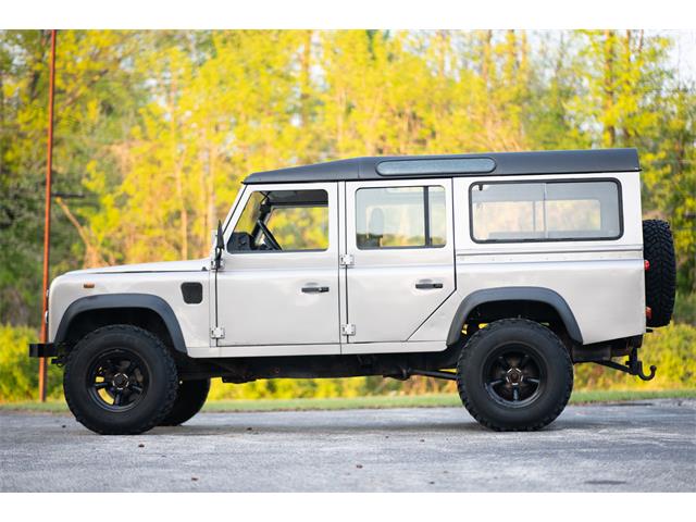 1992 Land Rover Defender 110 (CC-2084303) for sale in Portland, Oregon