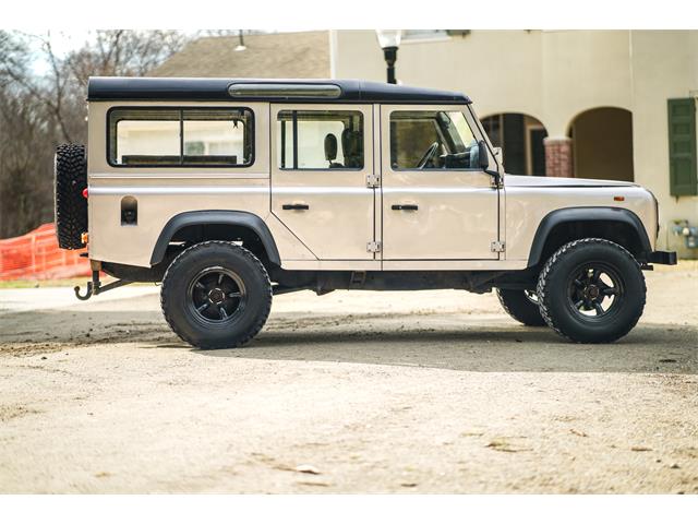 1992 Land Rover Defender 110 (CC-2084303) for sale in Portland, Oregon