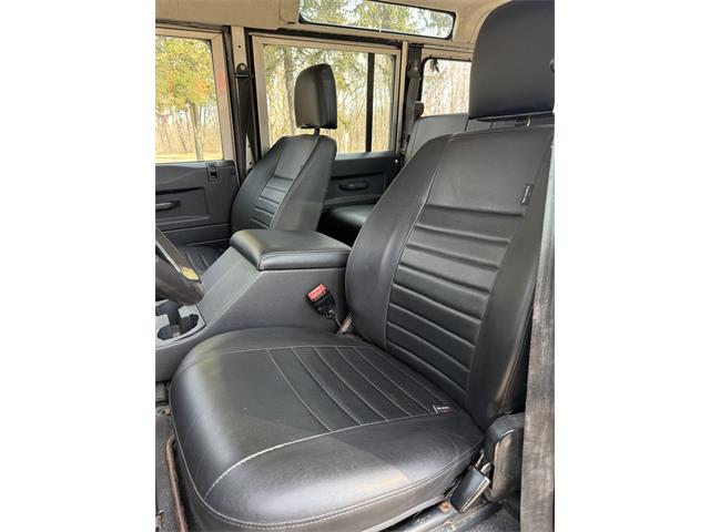 1992 Land Rover Defender 110 (CC-2084303) for sale in Portland, Oregon