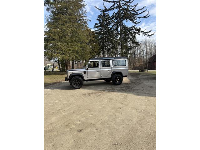 1992 Land Rover Defender 110 (CC-2084303) for sale in Portland, Oregon