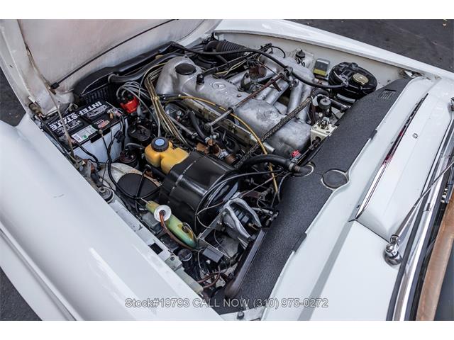 1966 Mercedes-Benz 230SL (CC-2080444) for sale in Beverly Hills, California