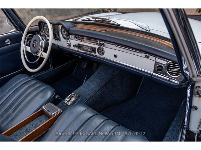 1966 Mercedes-Benz 230SL (CC-2080444) for sale in Beverly Hills, California