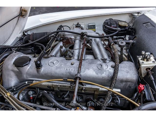 1966 Mercedes-Benz 230SL (CC-2080444) for sale in Beverly Hills, California