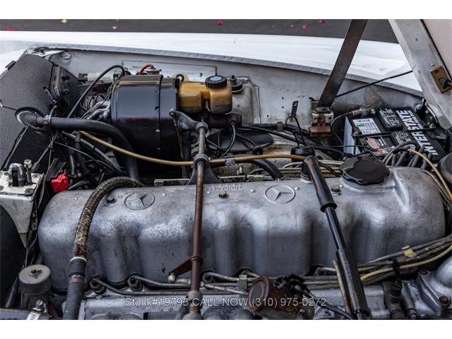 1966 Mercedes-Benz 230SL (CC-2080444) for sale in Beverly Hills, California