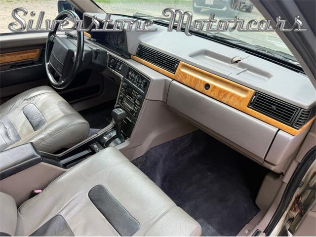 1990 Volvo 780 (CC-2084505) for sale in North Andover, Massachusetts