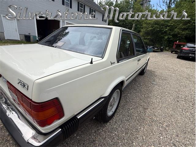1989 Volvo 780 (CC-2084506) for sale in North Andover, Massachusetts