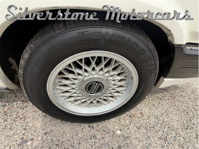 1989 Volvo 780 (CC-2084506) for sale in North Andover, Massachusetts