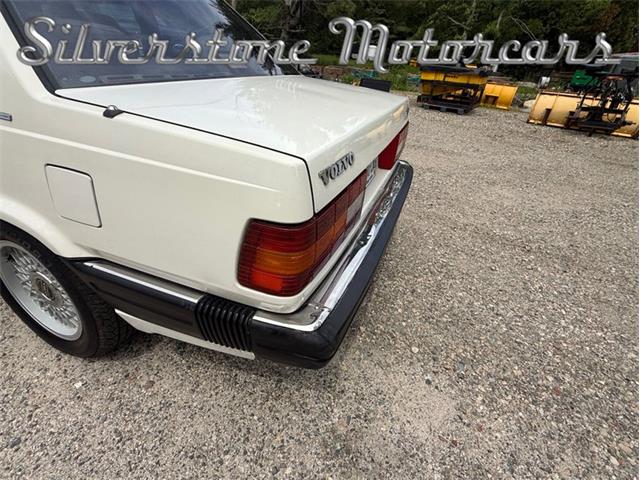 1989 Volvo 780 (CC-2084506) for sale in North Andover, Massachusetts