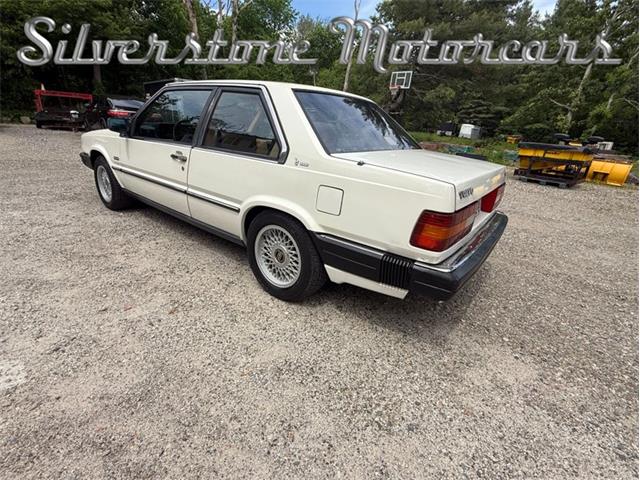 1989 Volvo 780 (CC-2084506) for sale in North Andover, Massachusetts