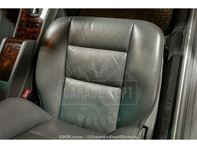 1991 Mercedes-Benz 560 (CC-2084761) for sale in Grand Rapids, Michigan