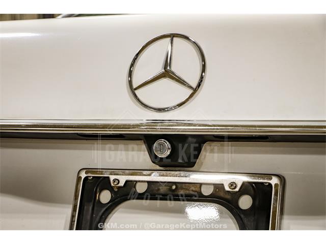 1991 Mercedes-Benz 560 (CC-2084761) for sale in Grand Rapids, Michigan