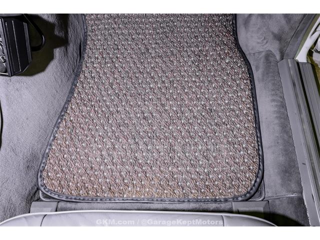 1991 Mercedes-Benz 560 (CC-2084761) for sale in Grand Rapids, Michigan