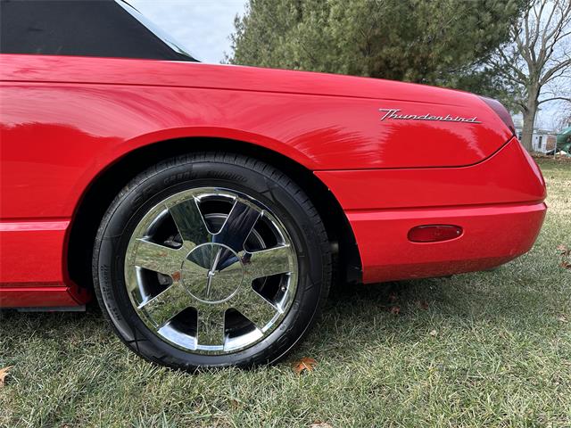 2002 Ford Thunderbird (CC-2084934) for sale in E PETERSBURG, Pennsylvania