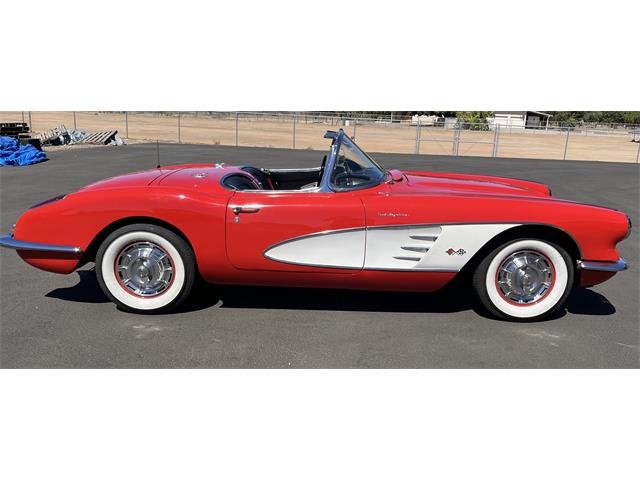 1960 Chevrolet Corvette (CC-2085267) for sale in Clovis, California