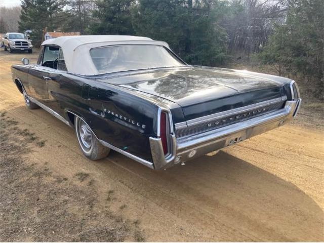 1964 Pontiac Bonneville (CC-2085418) for sale in Cadillac, Michigan