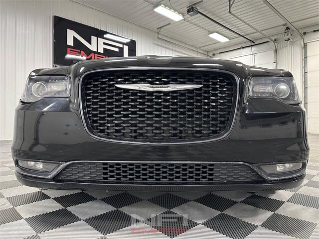 2016 Chrysler 300 (CC-2085440) for sale in North East, Pennsylvania