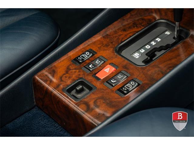 1988 Mercedes-Benz 560 (CC-2085505) for sale in Miami, Florida