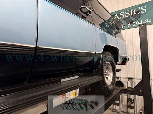 1990 GMC Suburban (CC-2085566) for sale in Holland , Michigan