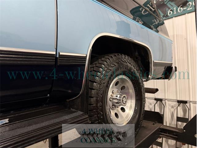 1990 GMC Suburban (CC-2085566) for sale in Holland , Michigan