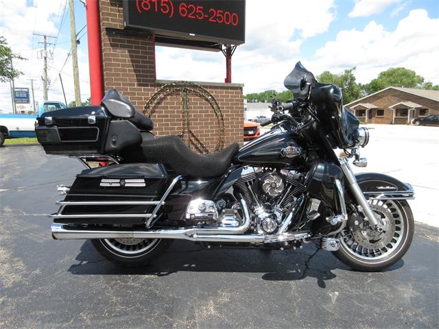 2010 Harley-Davidson FLHTCU (CC-2085576) for sale in Sterling, Illinois