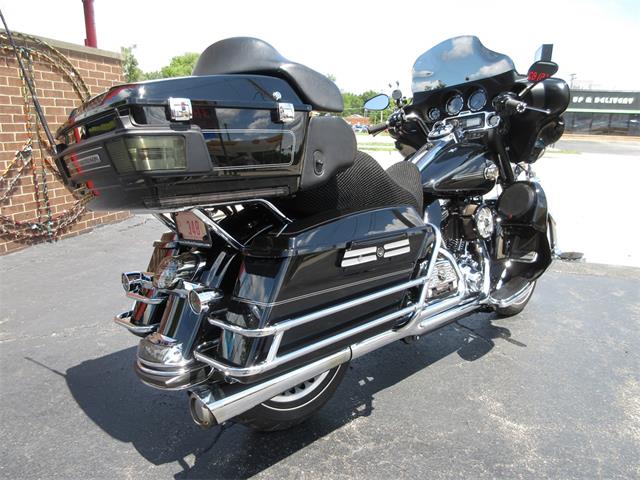 2010 Harley-Davidson FLHTCU (CC-2085576) for sale in Sterling, Illinois