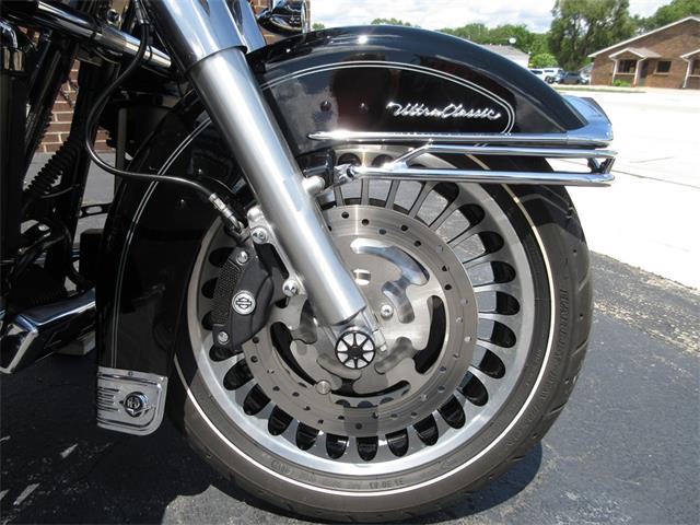 2010 Harley-Davidson FLHTCU (CC-2085576) for sale in Sterling, Illinois