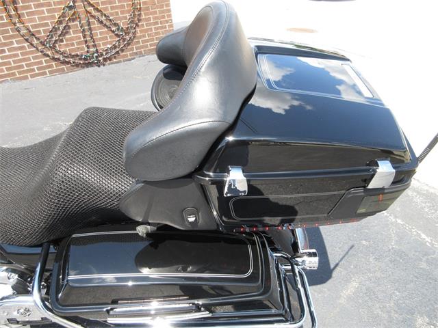 2010 Harley-Davidson FLHTCU (CC-2085576) for sale in Sterling, Illinois