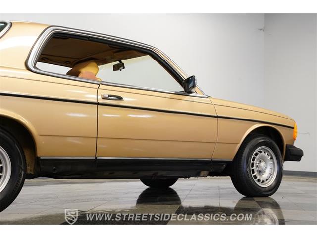 1983 Mercedes-Benz 300CD (CC-2085613) for sale in Concord, North Carolina