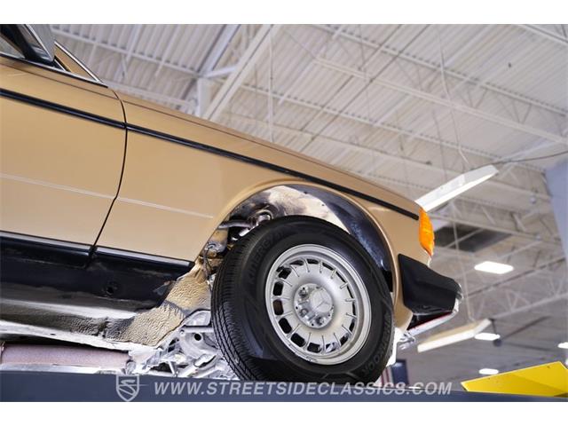 1983 Mercedes-Benz 300CD (CC-2085613) for sale in Concord, North Carolina