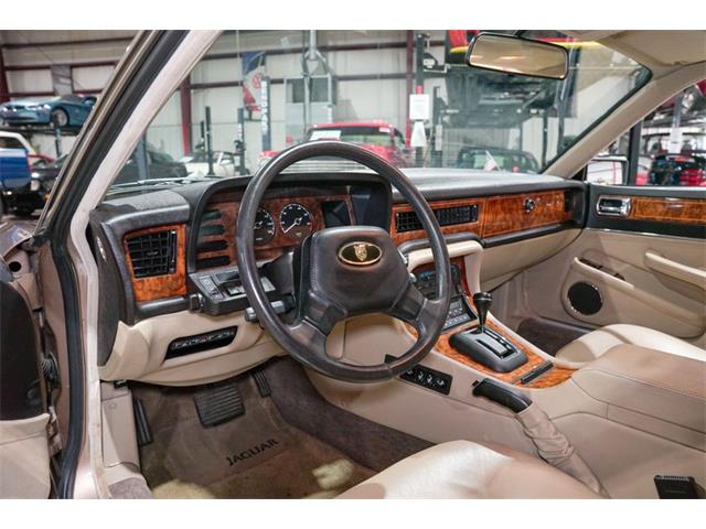 1988 Jaguar XJ6 (CC-2085614) for sale in Kentwood, Michigan