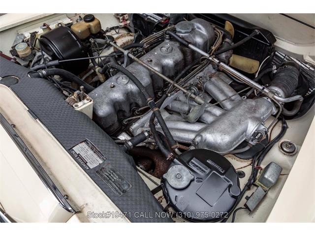 1966 Mercedes-Benz 230SL (CC-2085889) for sale in Beverly Hills, California