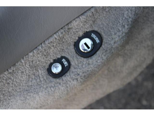 1996 Lincoln Town Car (CC-2085997) for sale in Phoenix, Arizona