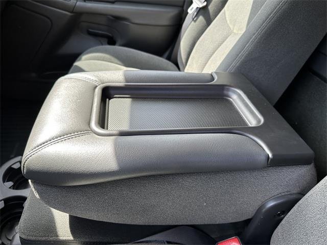 2004 Chevrolet Silverado (CC-2086109) for sale in Hingham, Massachusetts