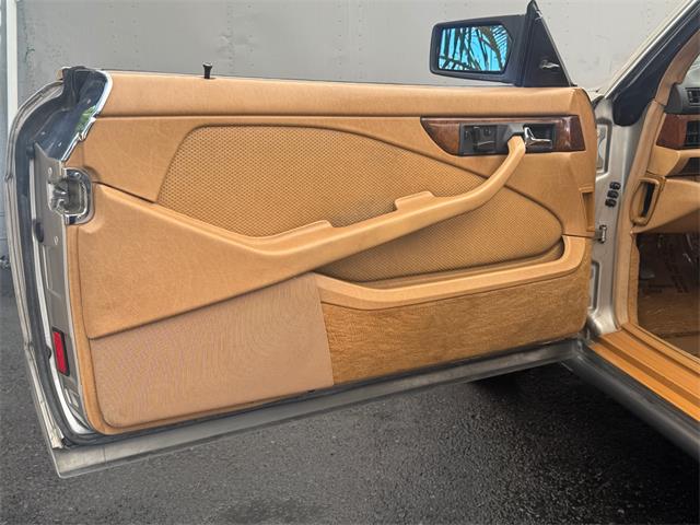 1988 Mercedes-Benz 560 (CC-2086294) for sale in Los Angeles, California