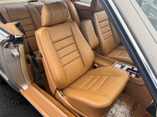 1988 Mercedes-Benz 560 (CC-2086294) for sale in Los Angeles, California