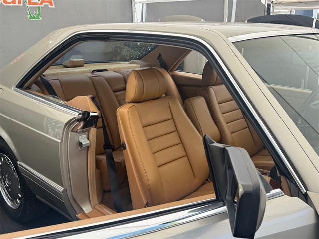 1988 Mercedes-Benz 560 (CC-2086294) for sale in Los Angeles, California