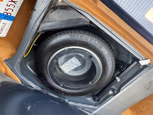 1988 Mercedes-Benz 560 (CC-2086294) for sale in Los Angeles, California