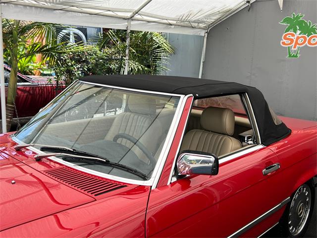 1989 Mercedes-Benz 560 (CC-2086297) for sale in Los Angeles, California