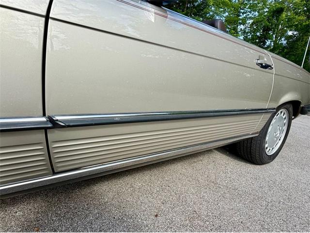 1988 Mercedes-Benz 560SL (CC-2086346) for sale in Saugatuck, Michigan