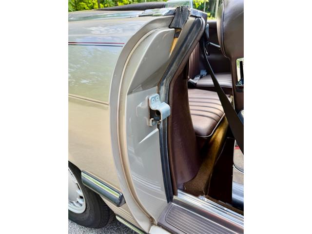 1988 Mercedes-Benz 560SL (CC-2086346) for sale in Saugatuck, Michigan