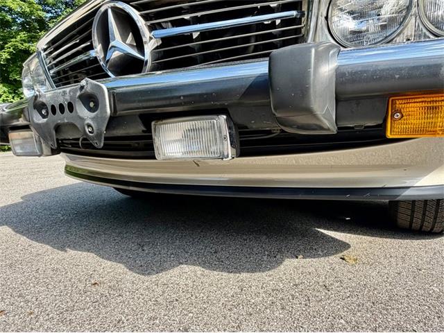 1988 Mercedes-Benz 560SL (CC-2086346) for sale in Saugatuck, Michigan