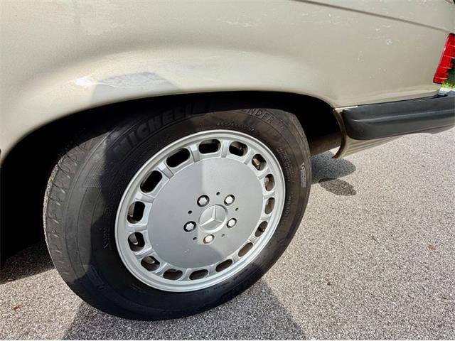 1988 Mercedes-Benz 560SL (CC-2086346) for sale in Saugatuck, Michigan