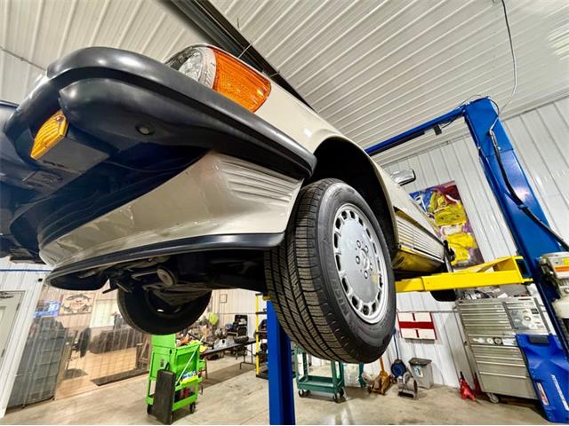 1988 Mercedes-Benz 560SL (CC-2086346) for sale in Saugatuck, Michigan
