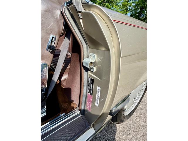 1988 Mercedes-Benz 560SL (CC-2086346) for sale in Saugatuck, Michigan