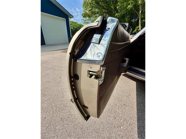 1988 Mercedes-Benz 560SL (CC-2086346) for sale in Saugatuck, Michigan