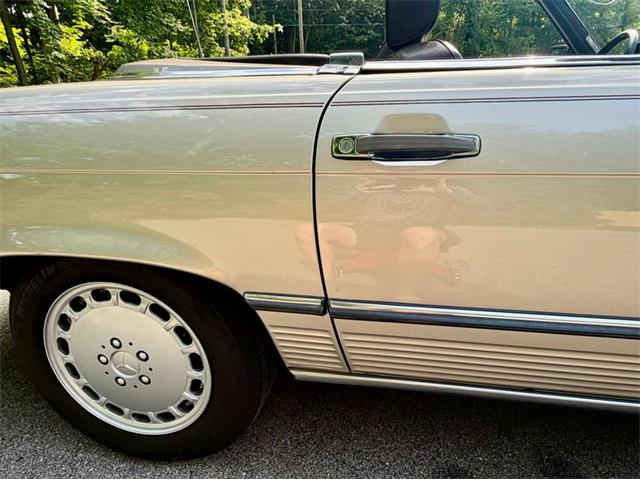 1988 Mercedes-Benz 560SL (CC-2086346) for sale in Saugatuck, Michigan